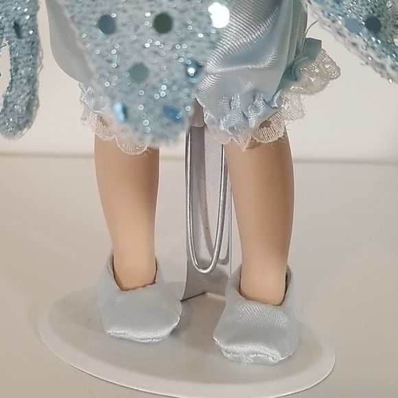 Seymour Mann Story Book Col. Tinker Bell Doll - Picture 3 of 10